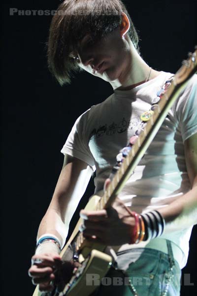 BLOC PARTY - 2005-11-14 - PARIS - Zenith - Russell Dean Lissack